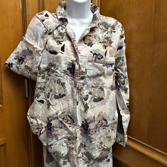 Soft Surroundings Flannel PJ Set - Picture 7 of 13